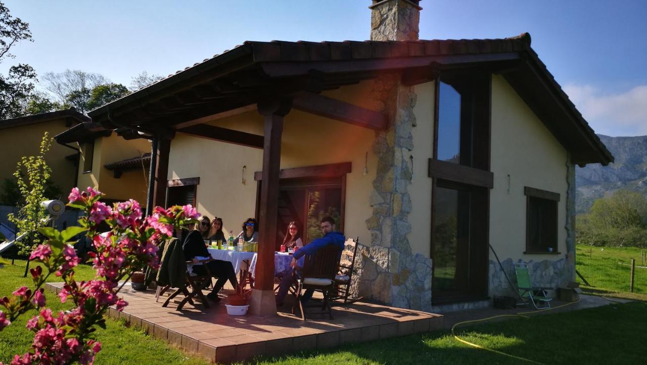 Onís Casas Rurales Entrecastanos المظهر الخارجي الصورة