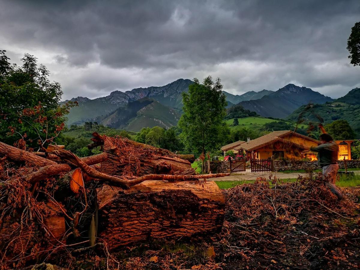 Onís Casas Rurales Entrecastanos المظهر الخارجي الصورة