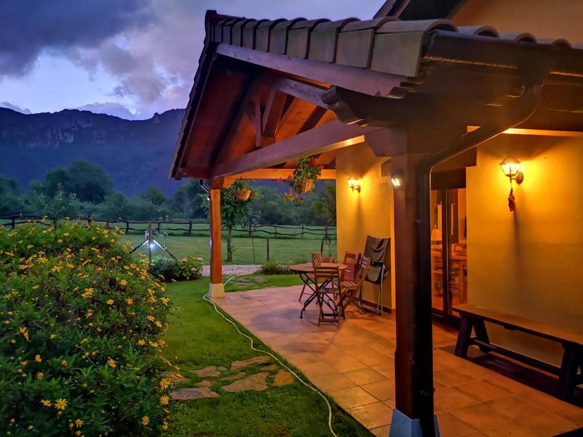 Onís Casas Rurales Entrecastanos المظهر الخارجي الصورة