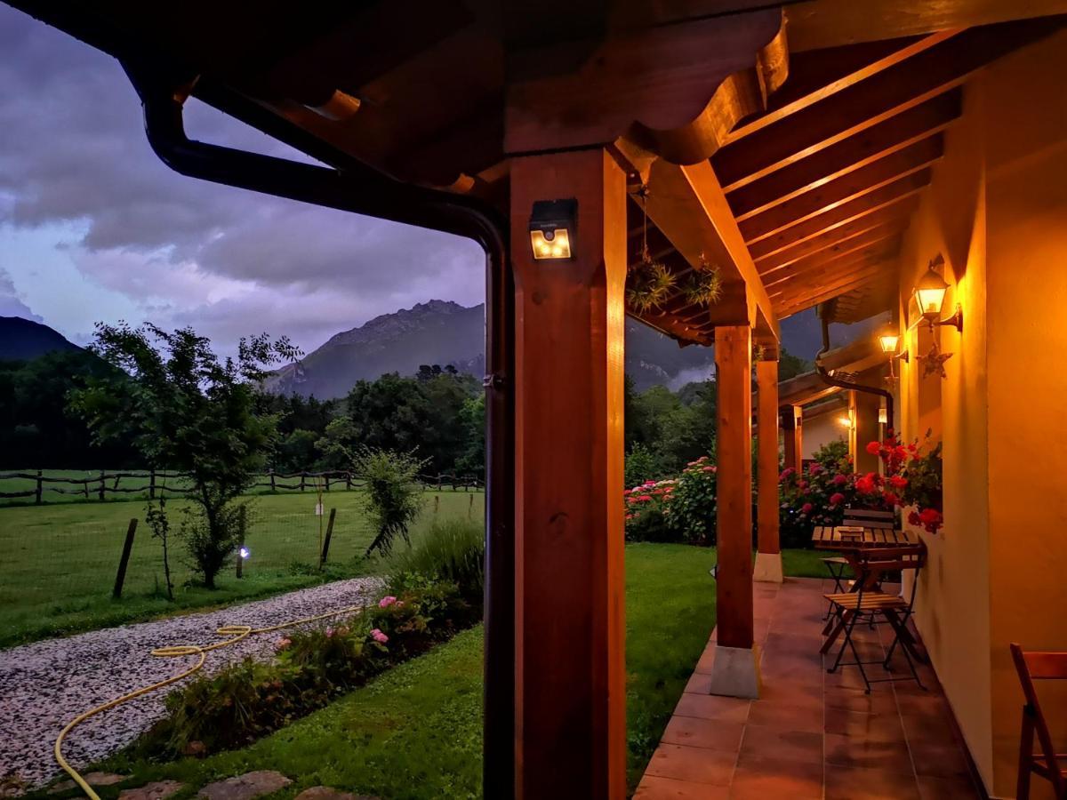 Onís Casas Rurales Entrecastanos المظهر الخارجي الصورة