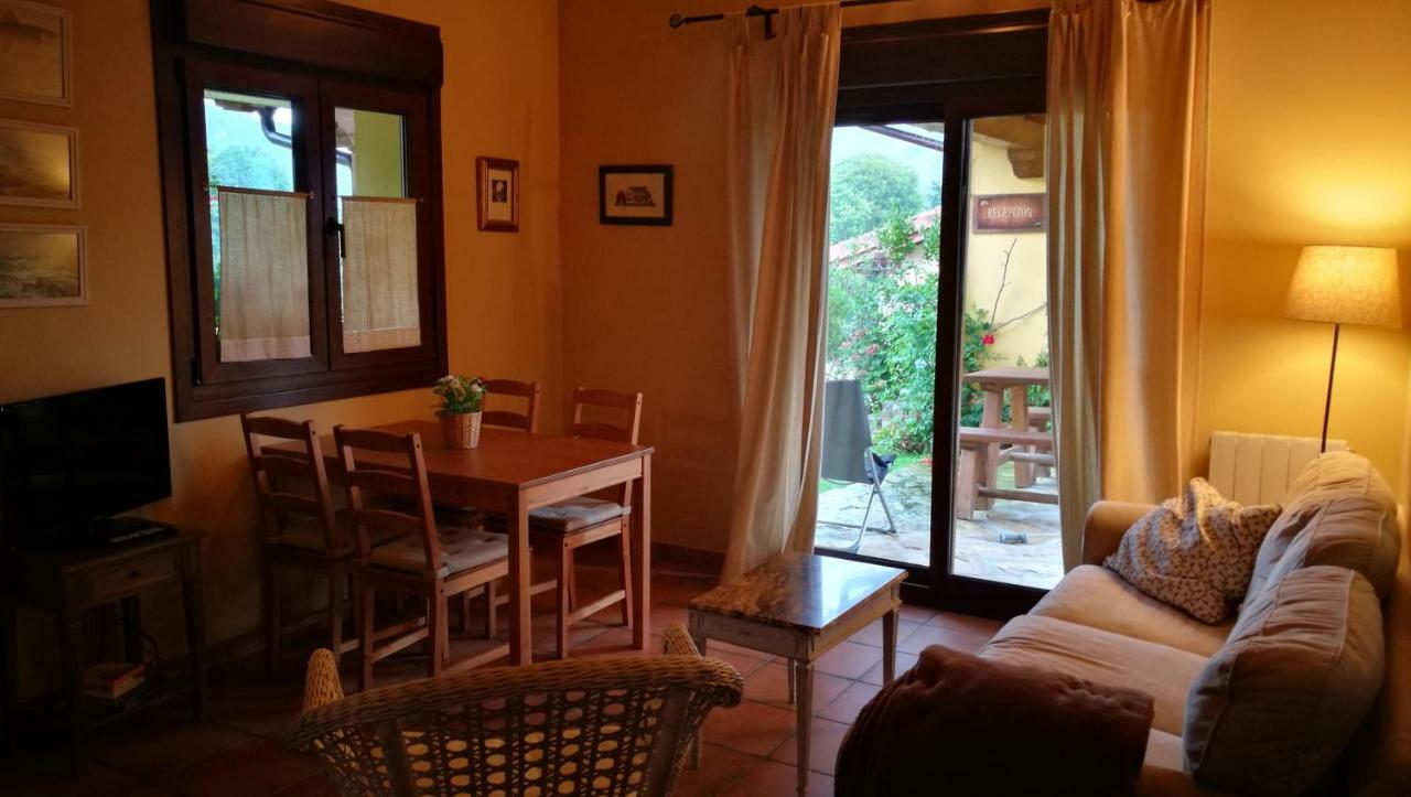 Onís Casas Rurales Entrecastanos المظهر الخارجي الصورة