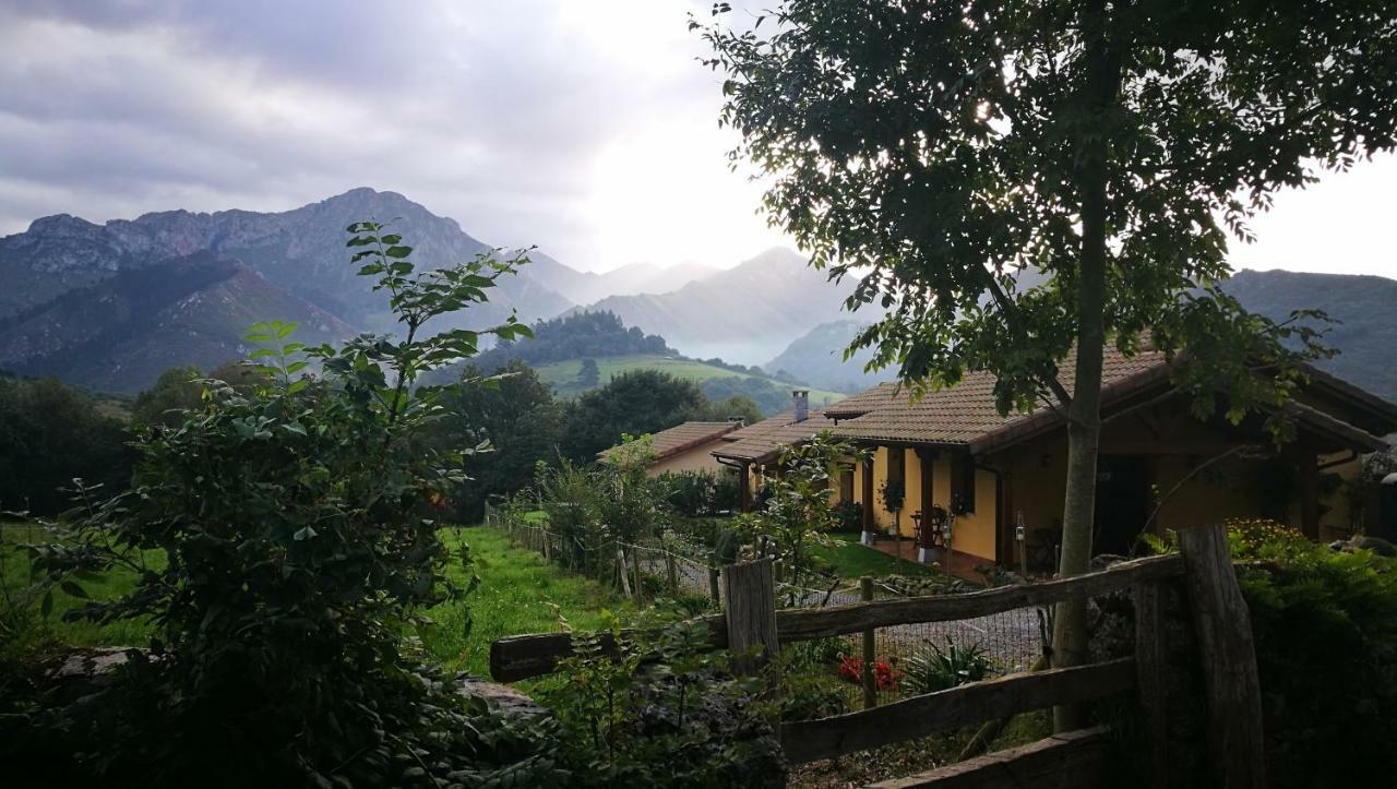 Onís Casas Rurales Entrecastanos المظهر الخارجي الصورة